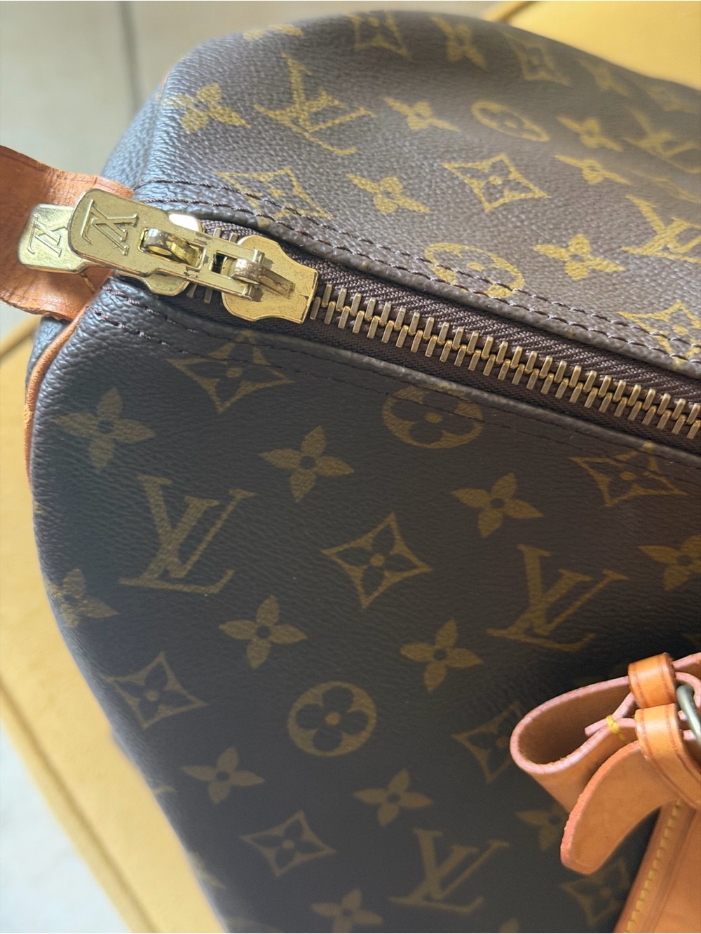 Authentic Louis Vuitton 45 monogram - Picture 4 of 9